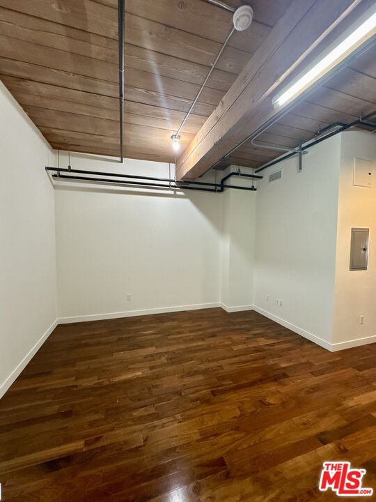 530 S Hewitt St Unit: 326