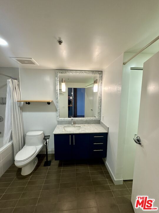 530 S Hewitt St Unit: 326