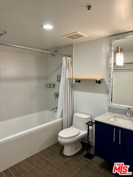 530 S Hewitt St Unit: 326