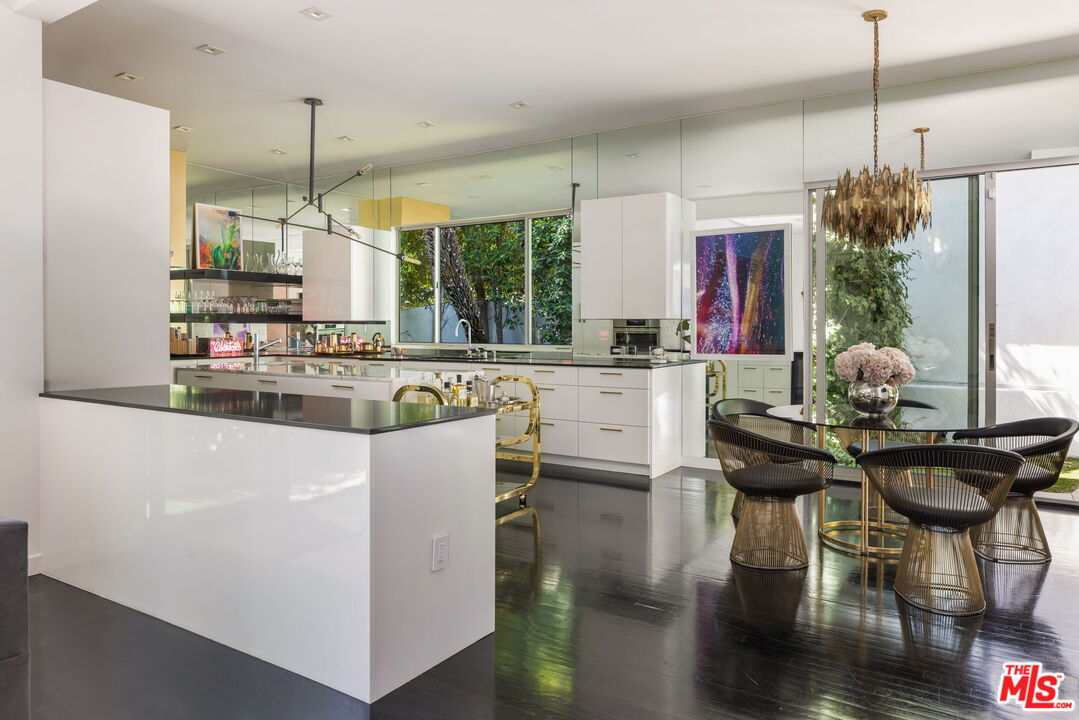 1311 N Beverly Dr