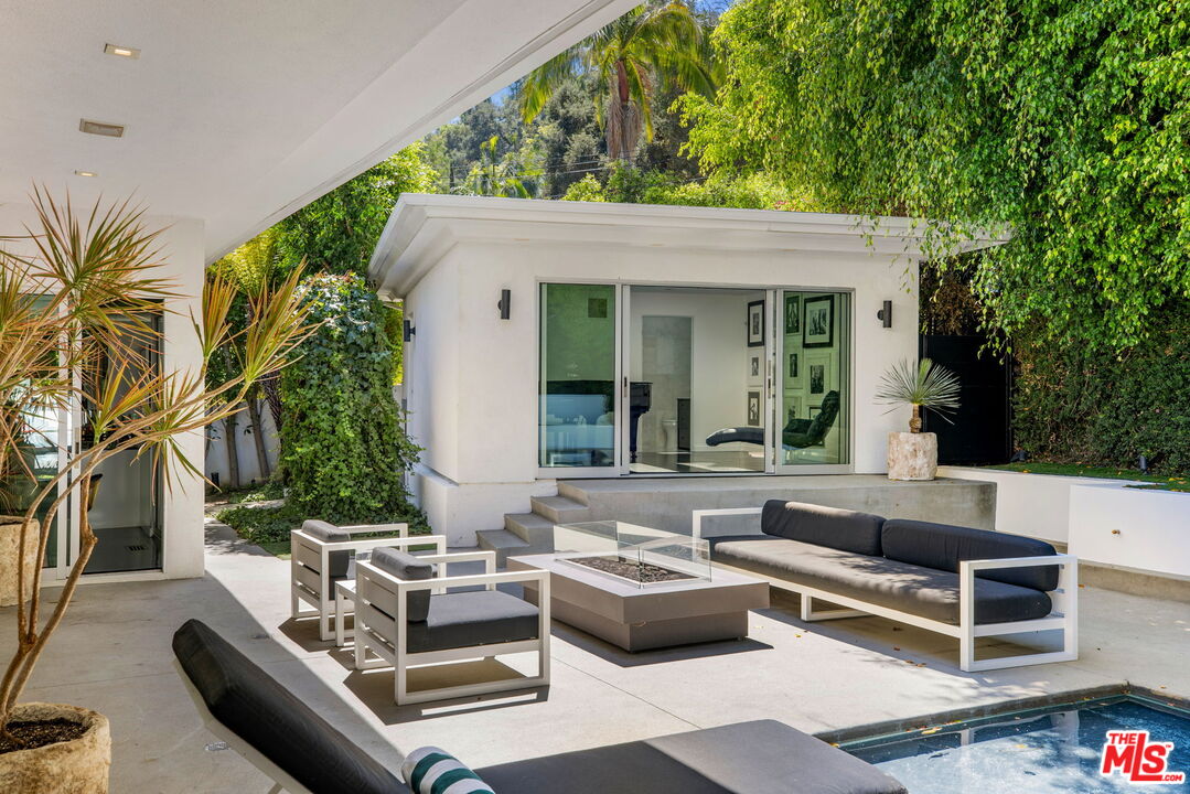 1311 N Beverly Dr