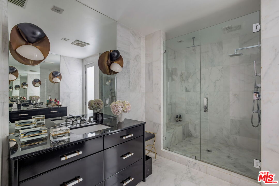 1311 N Beverly Dr