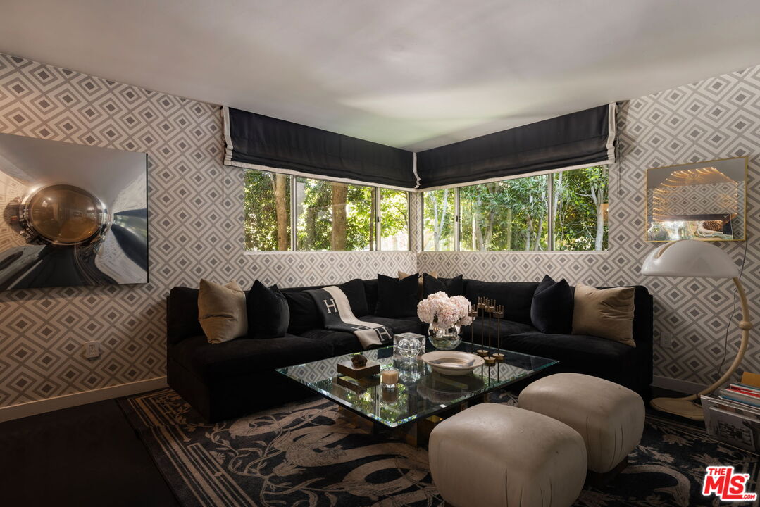 1311 N Beverly Dr