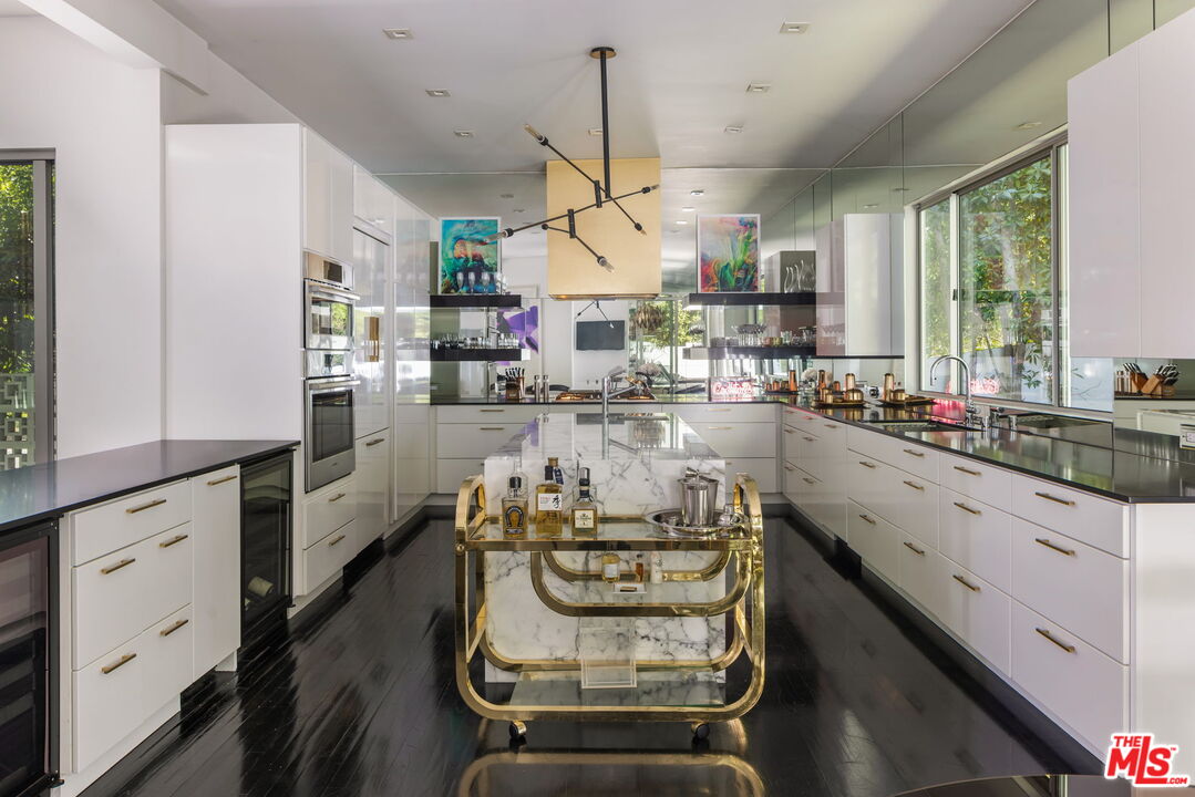 1311 N Beverly Dr