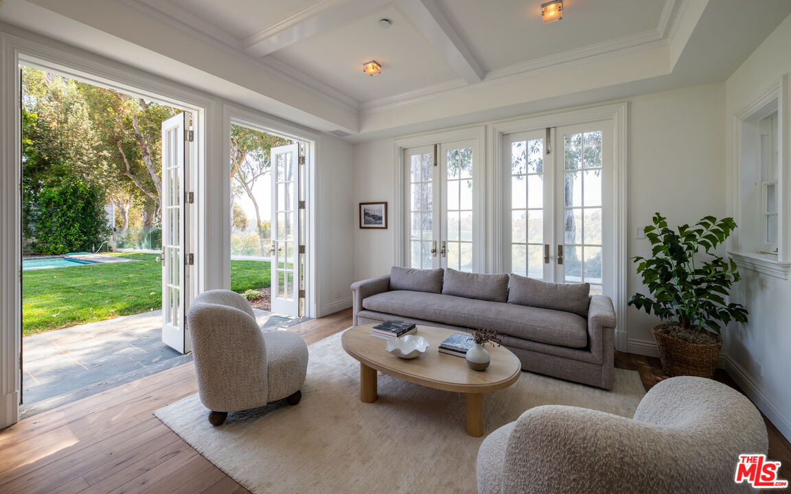 773 Amalfi Dr