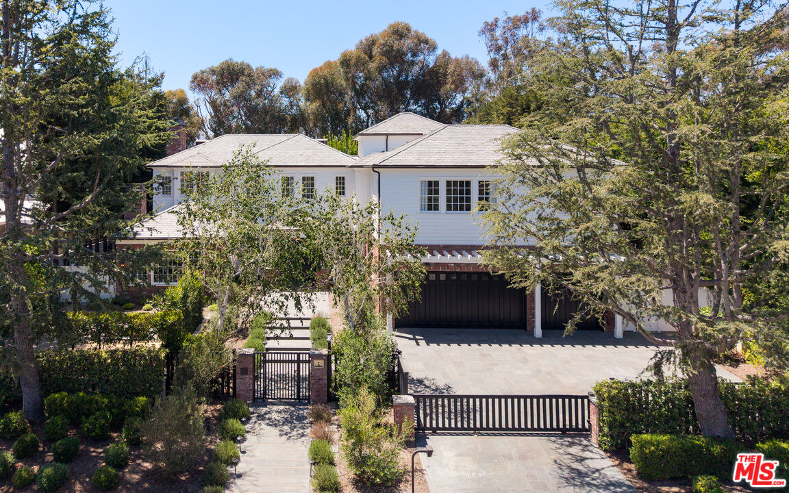 773 Amalfi Dr