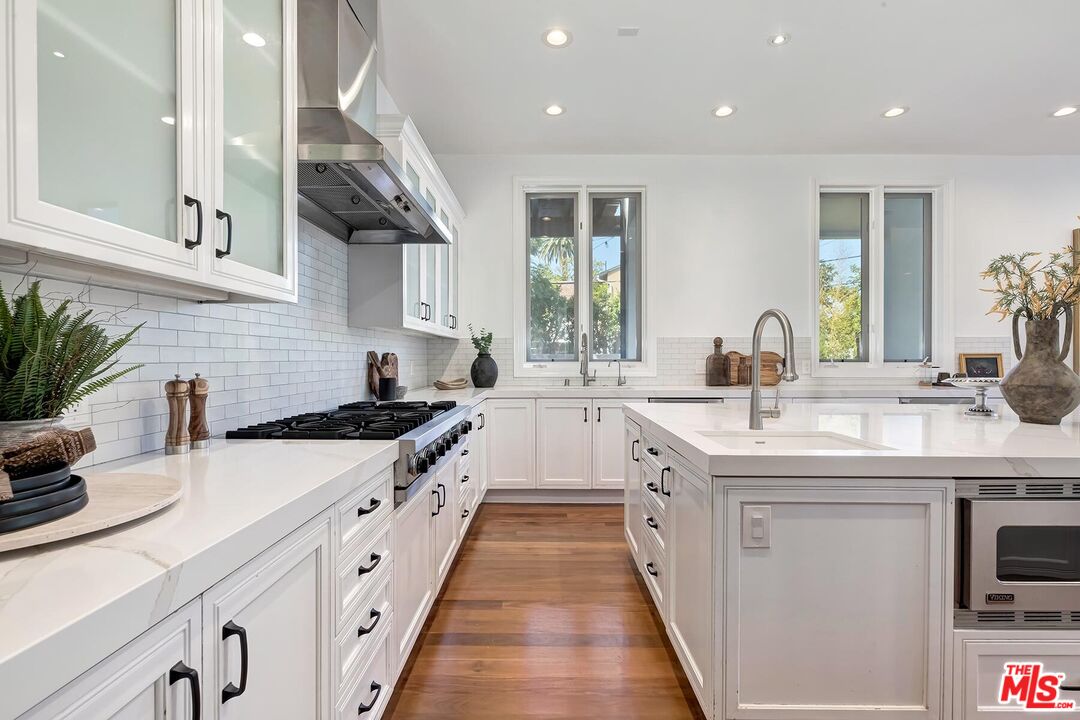 2890 Forrester Dr