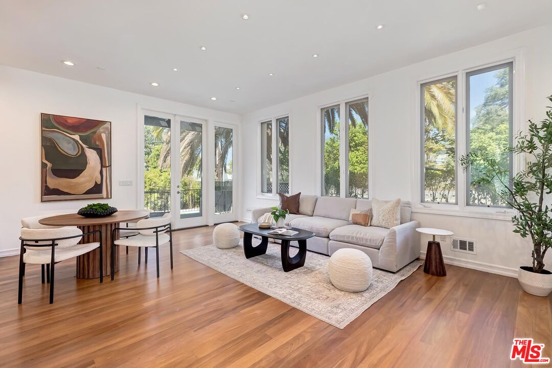 2890 Forrester Dr