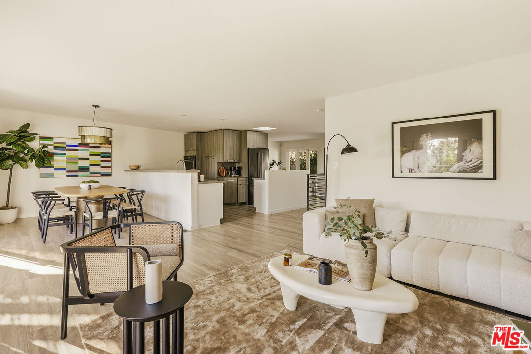 2753 La Cuesta Dr