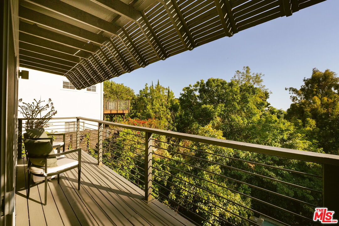 2753 La Cuesta Dr