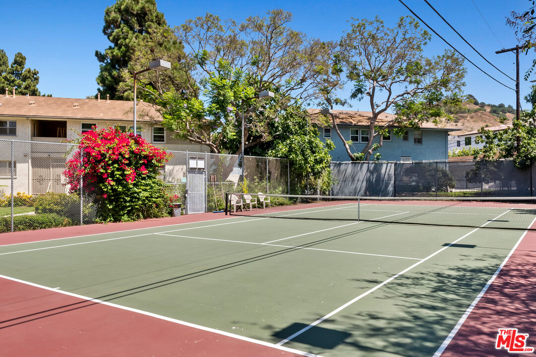 3635 Kalsman Dr Unit: 2
