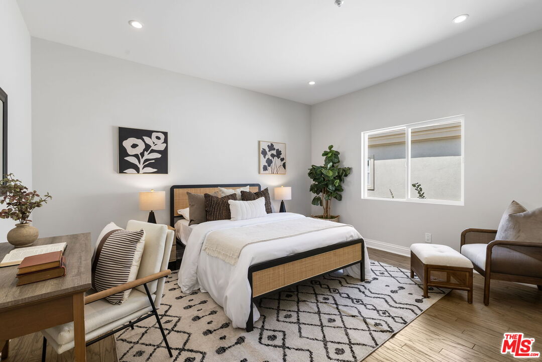 1476 Paseo De Oro