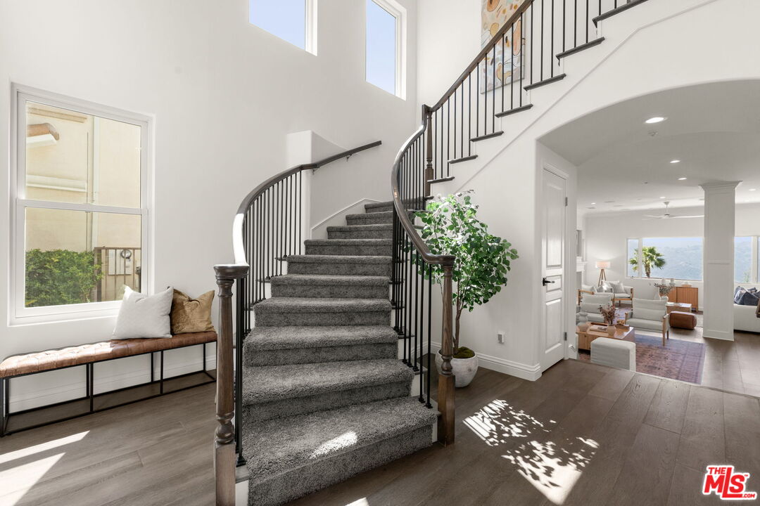 1476 Paseo De Oro
