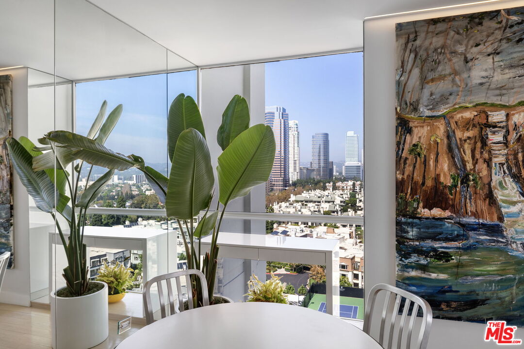 2222 Avenue Of The Stars Unit: 1505