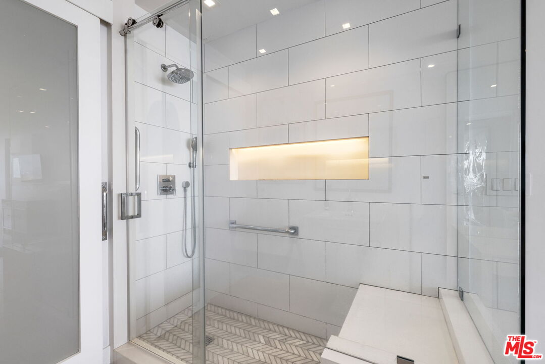 2222 Avenue Of The Stars Unit: 1505