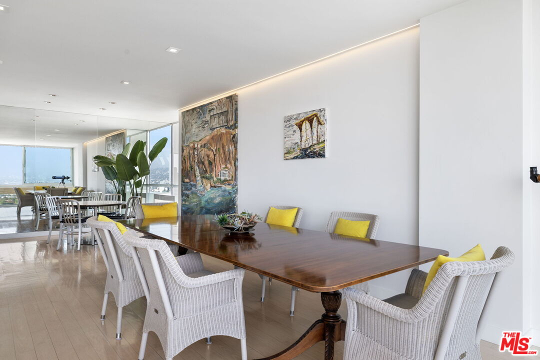2222 Avenue Of The Stars Unit: 1505