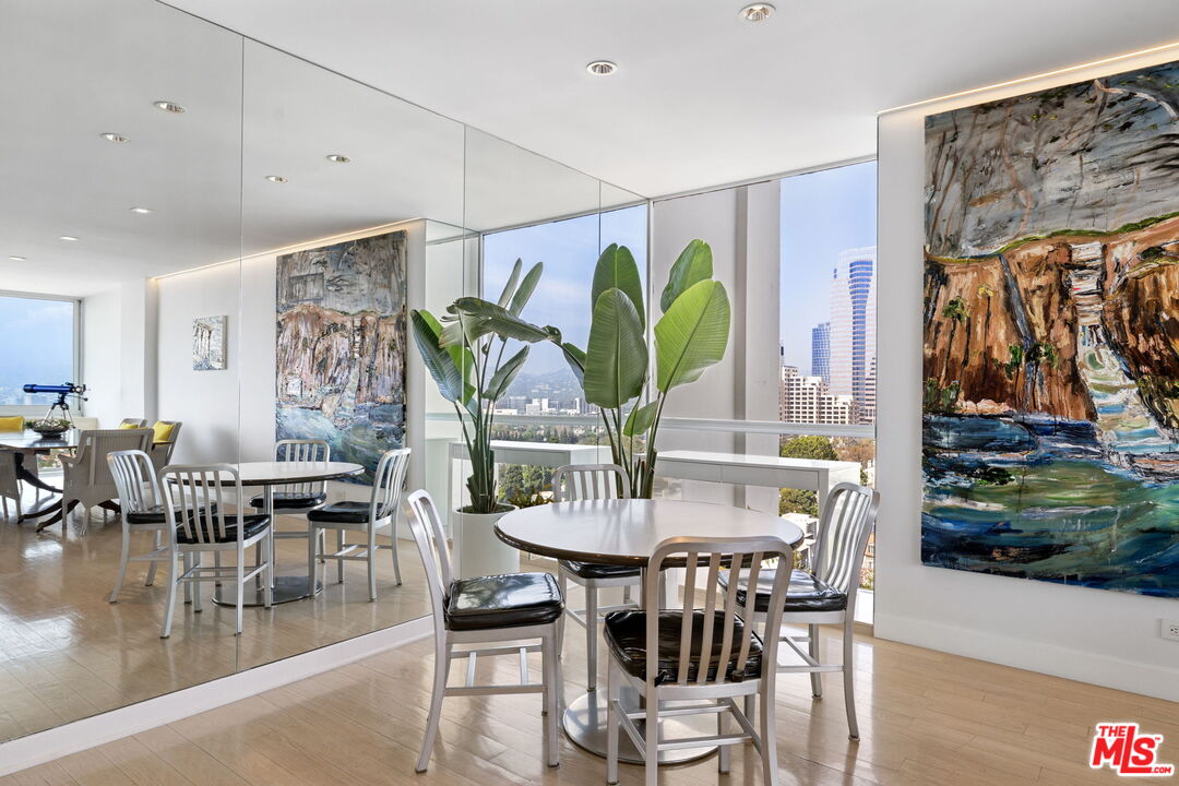 2222 Avenue Of The Stars Unit: 1505