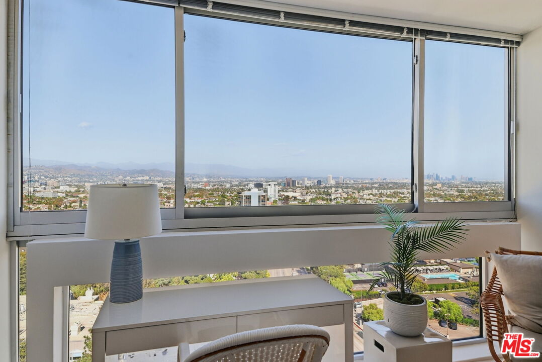 2222 Avenue Of The Stars Unit: 1505