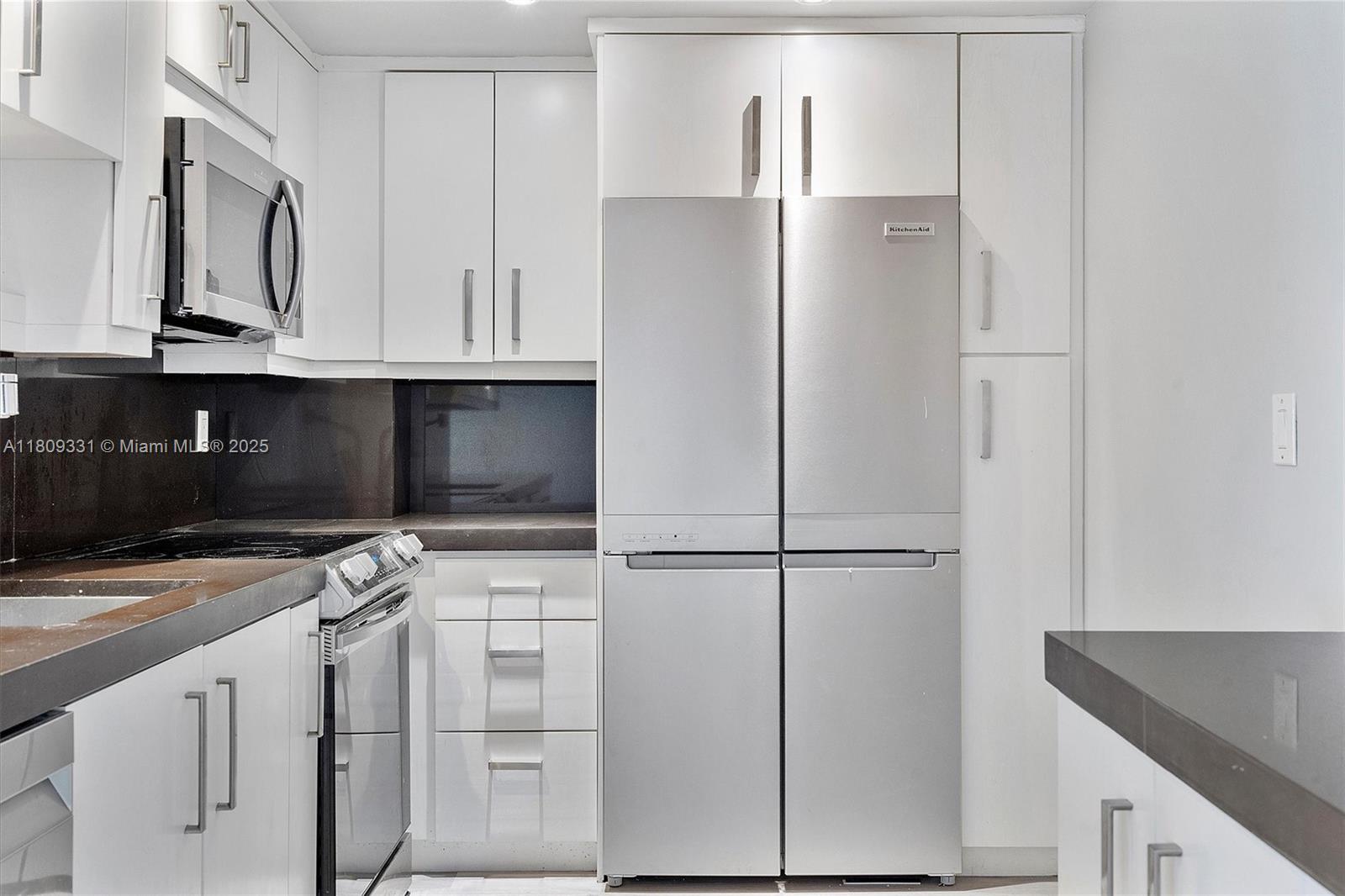 10350 W Bay Harbor Dr # 9D