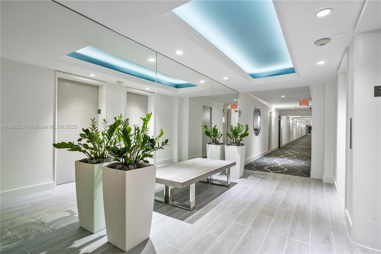 10350 W Bay Harbor Dr # 9D