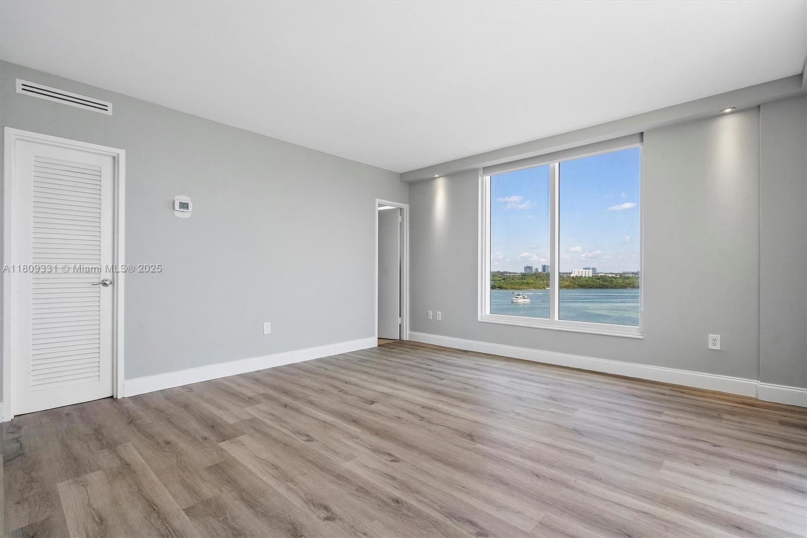 10350 W Bay Harbor Dr # 9D