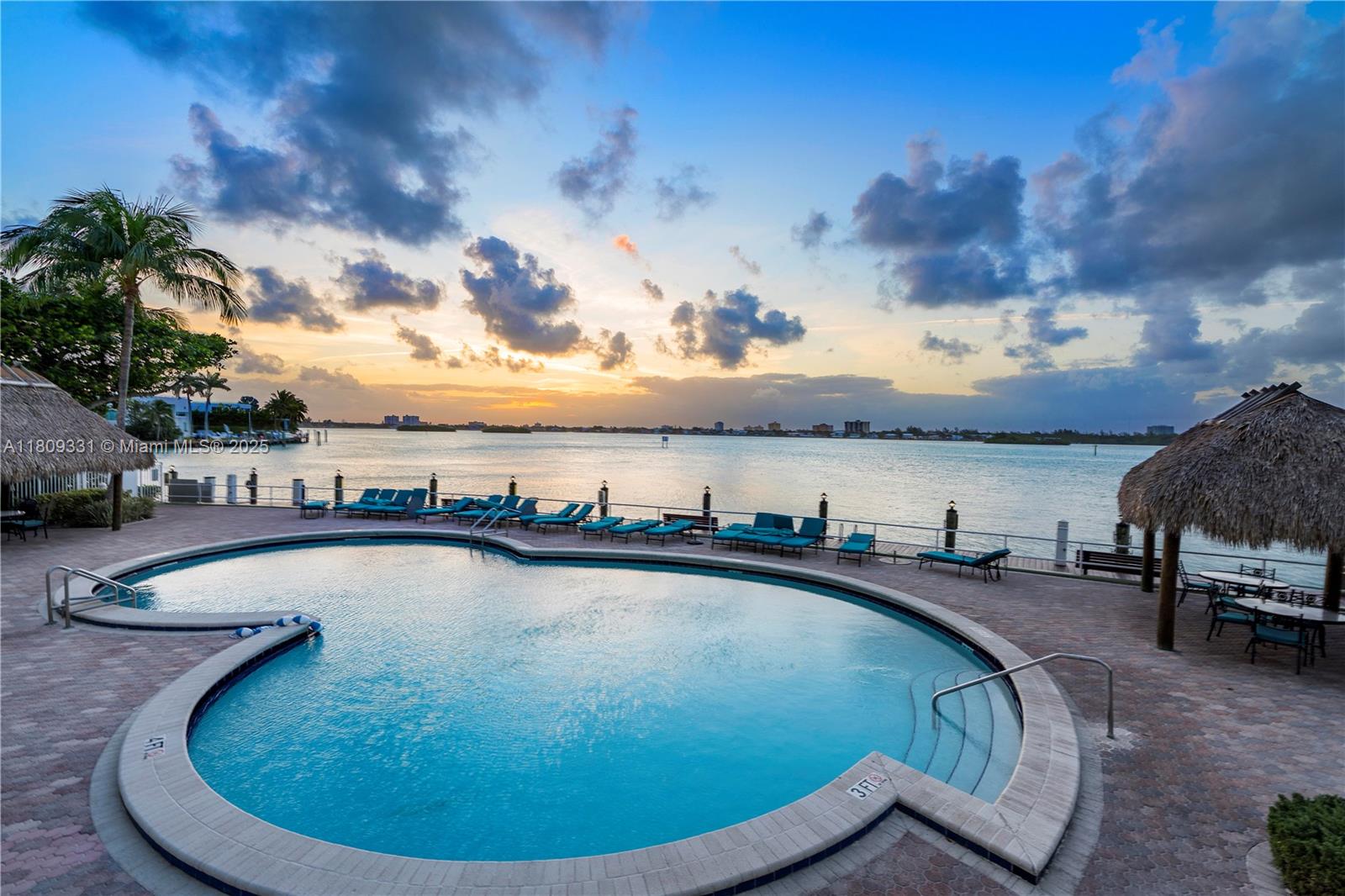 10350 W Bay Harbor Dr # 9D