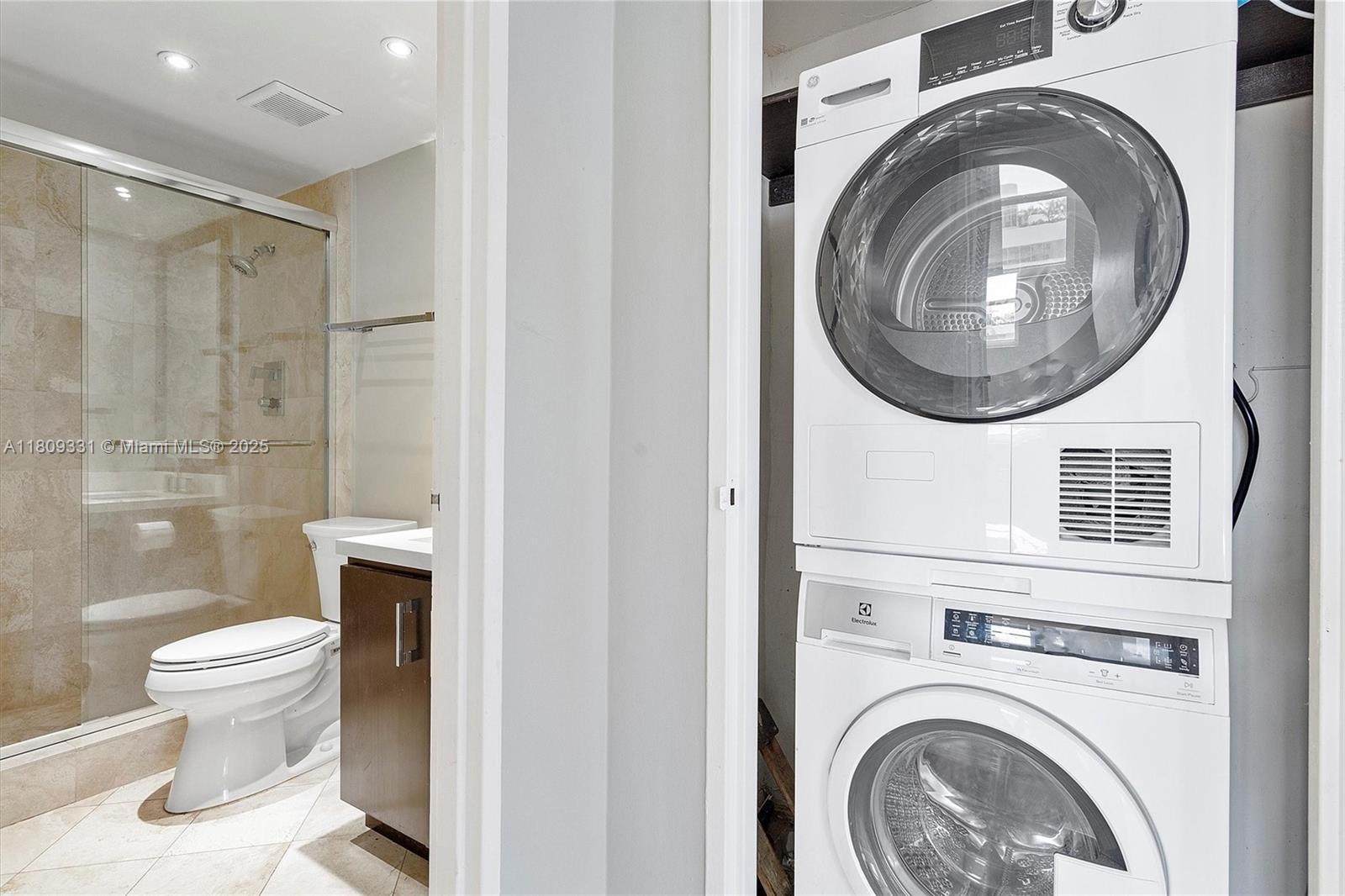 10350 W Bay Harbor Dr # 9D