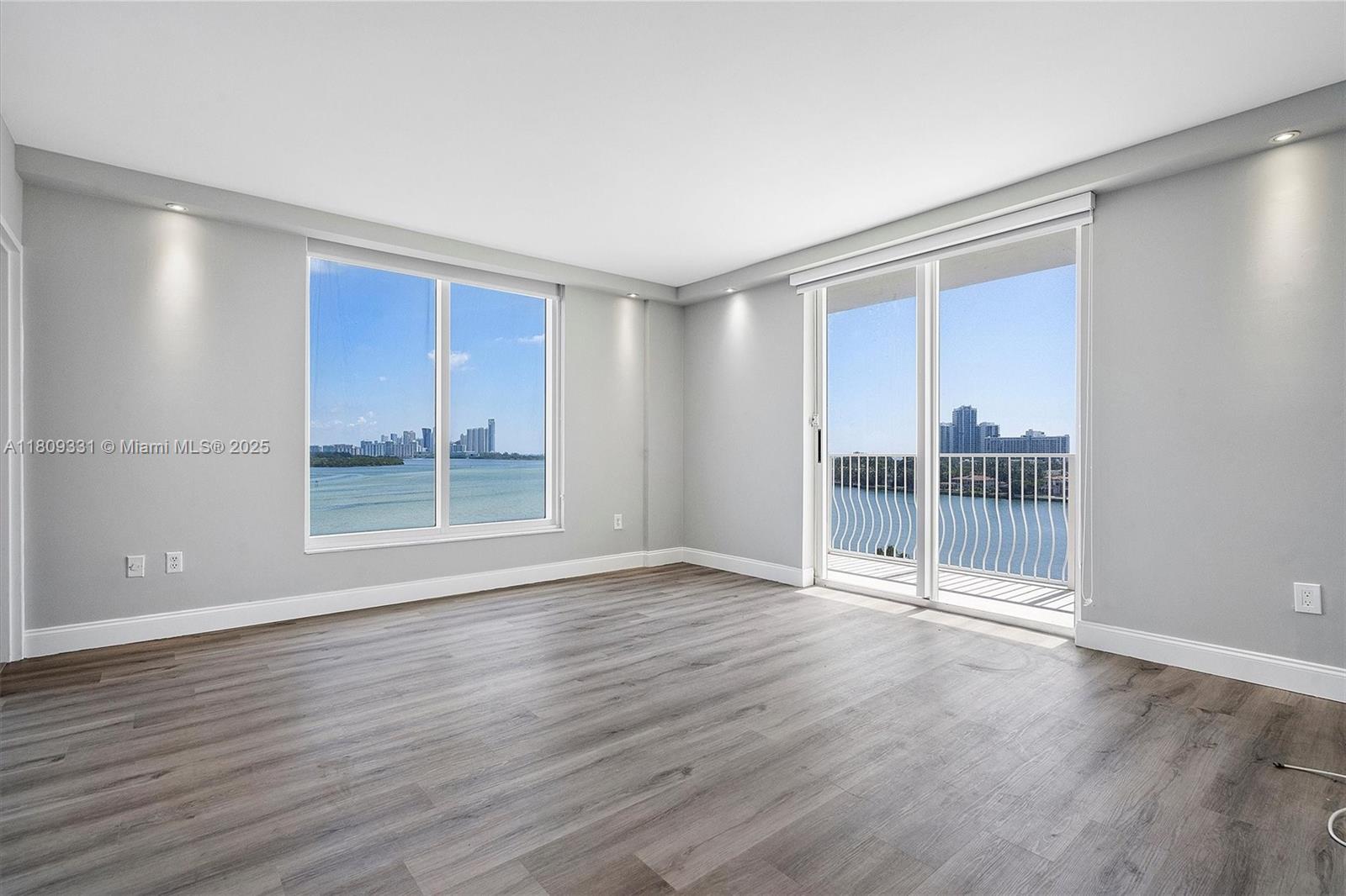 10350 W Bay Harbor Dr # 9D