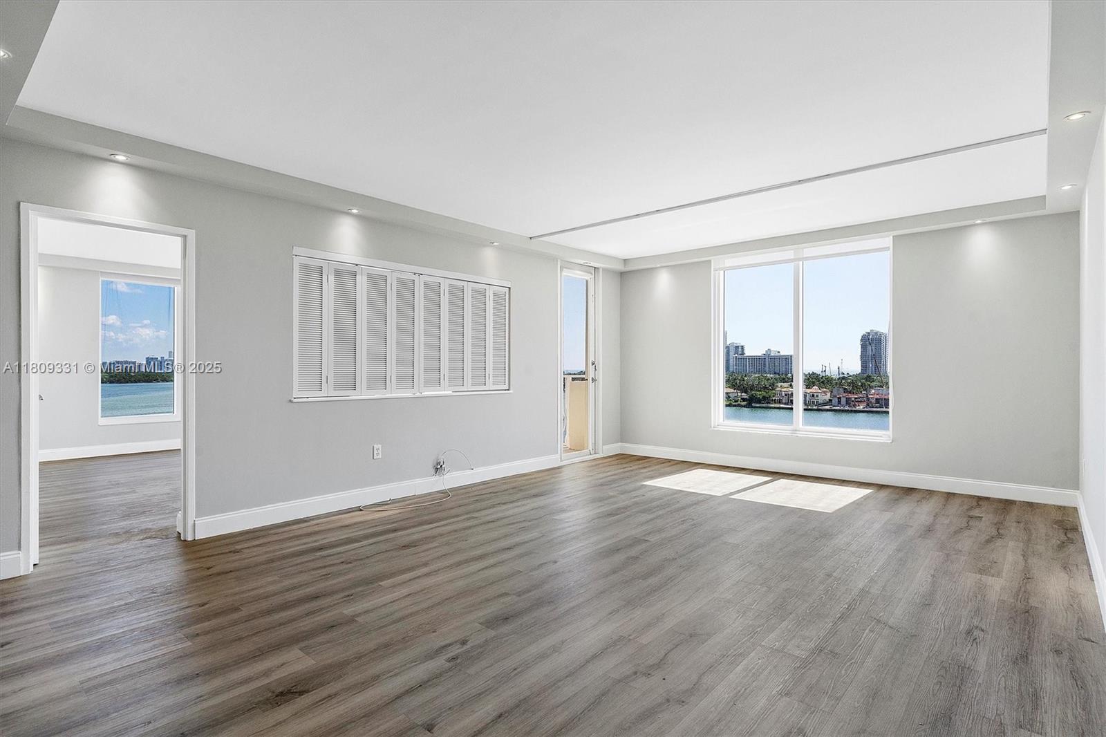 10350 W Bay Harbor Dr # 9D