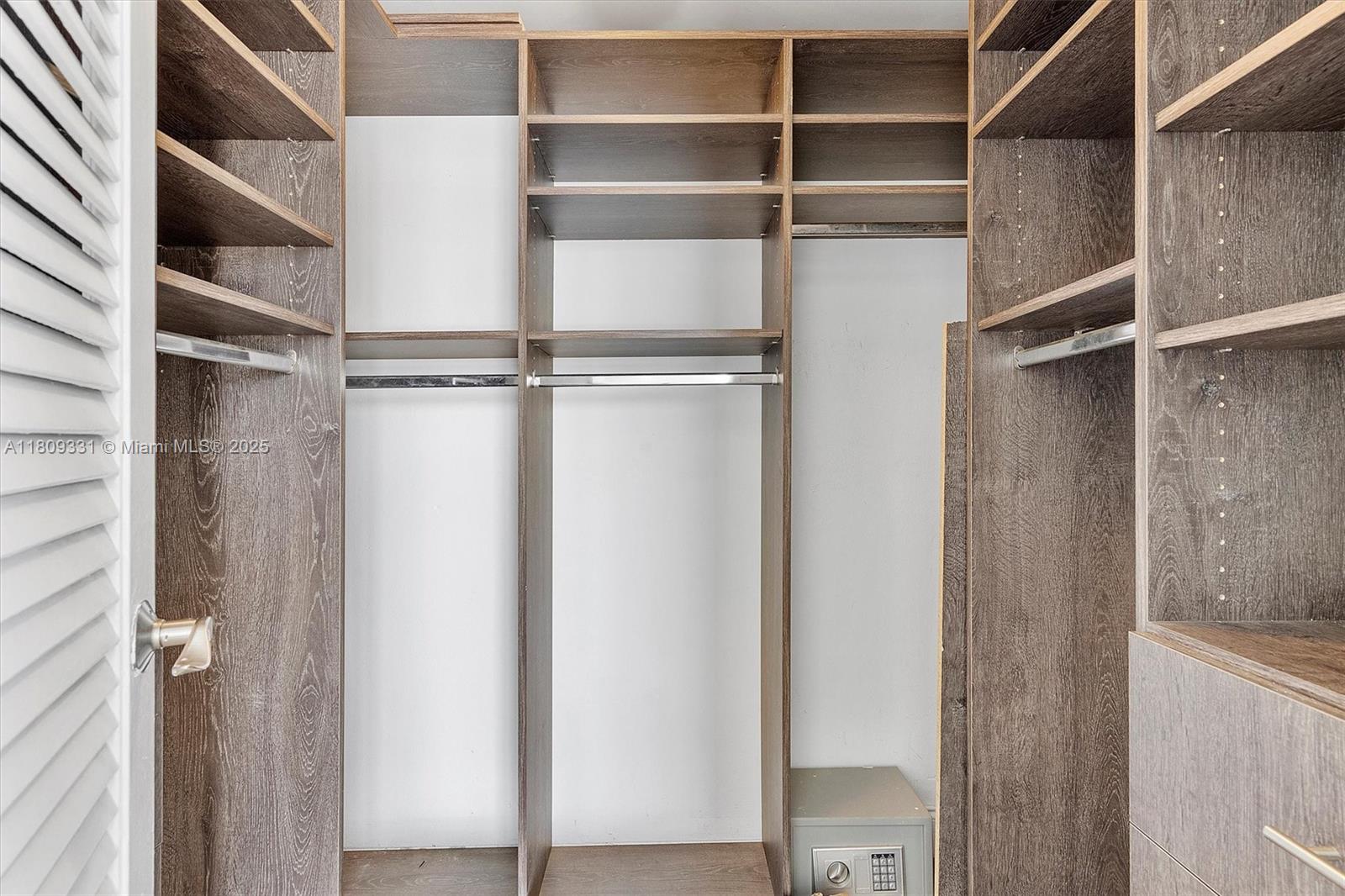 10350 W Bay Harbor Dr # 9D