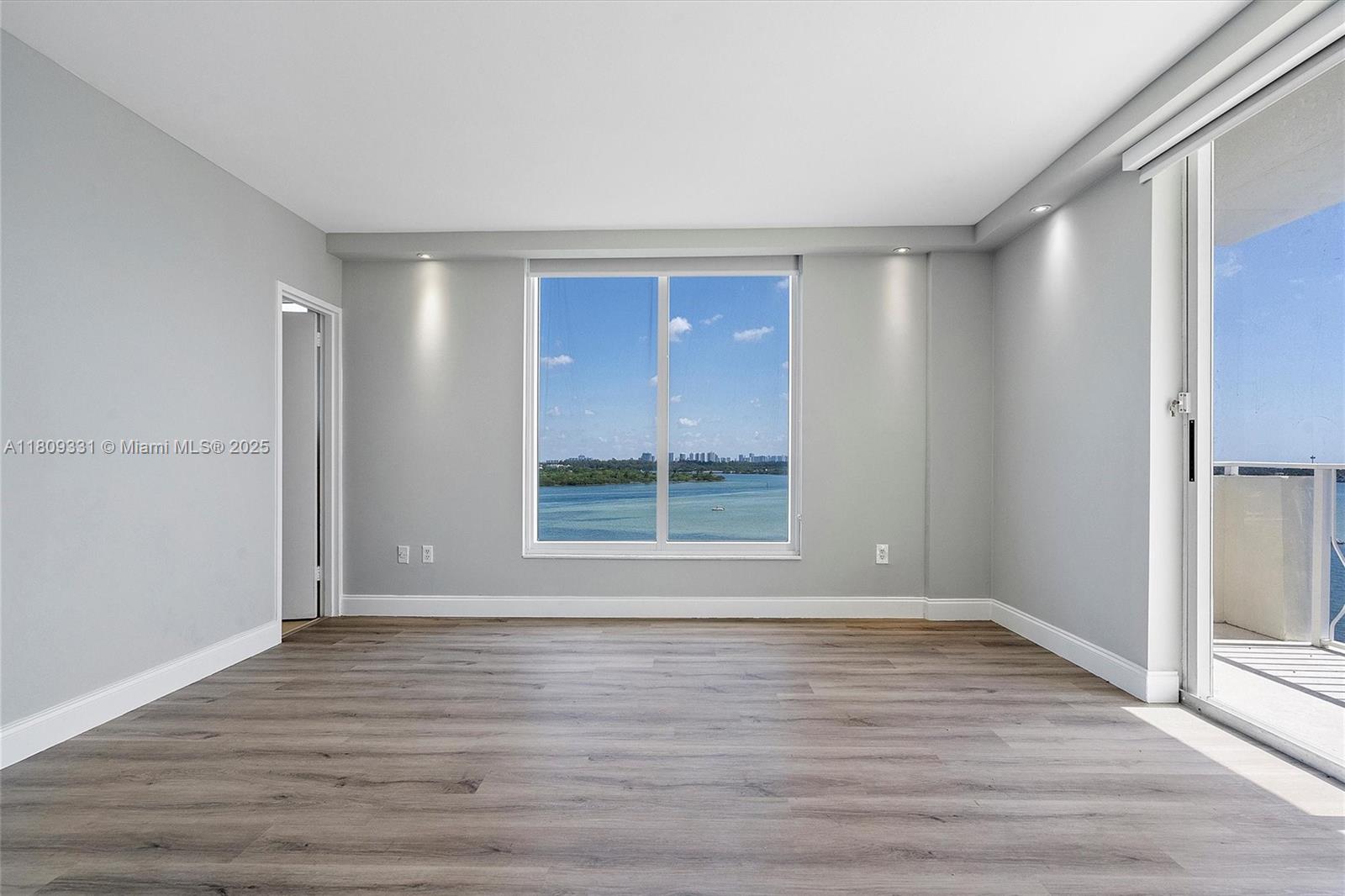 10350 W Bay Harbor Dr # 9D