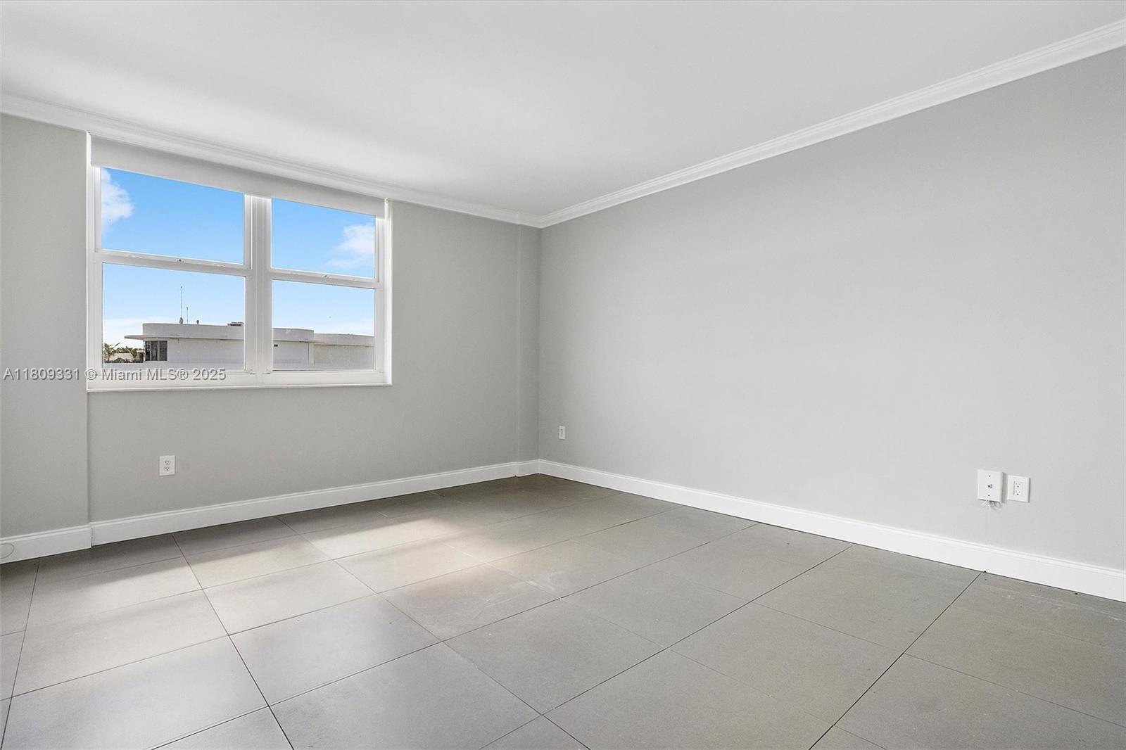 10350 W Bay Harbor Dr # 9D