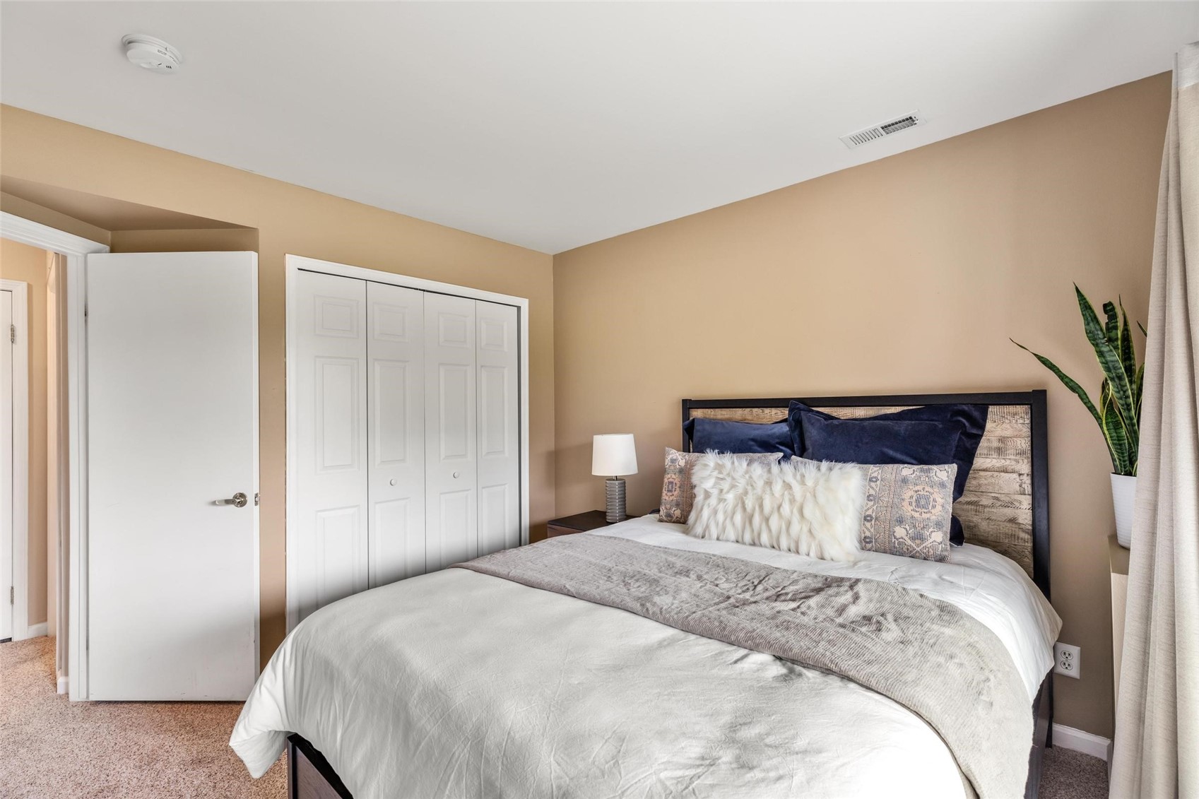 535 Mountain Vista CIRCLE 13