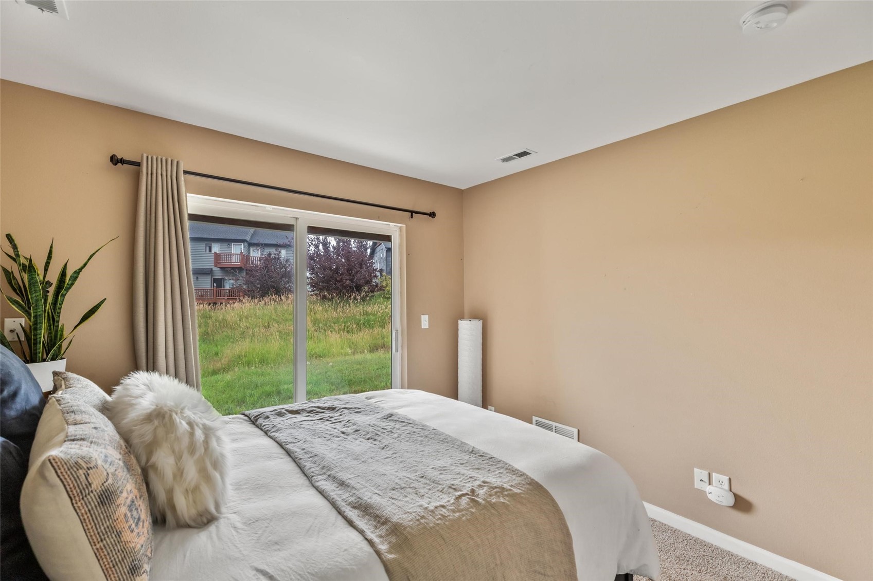 535 Mountain Vista CIRCLE 13