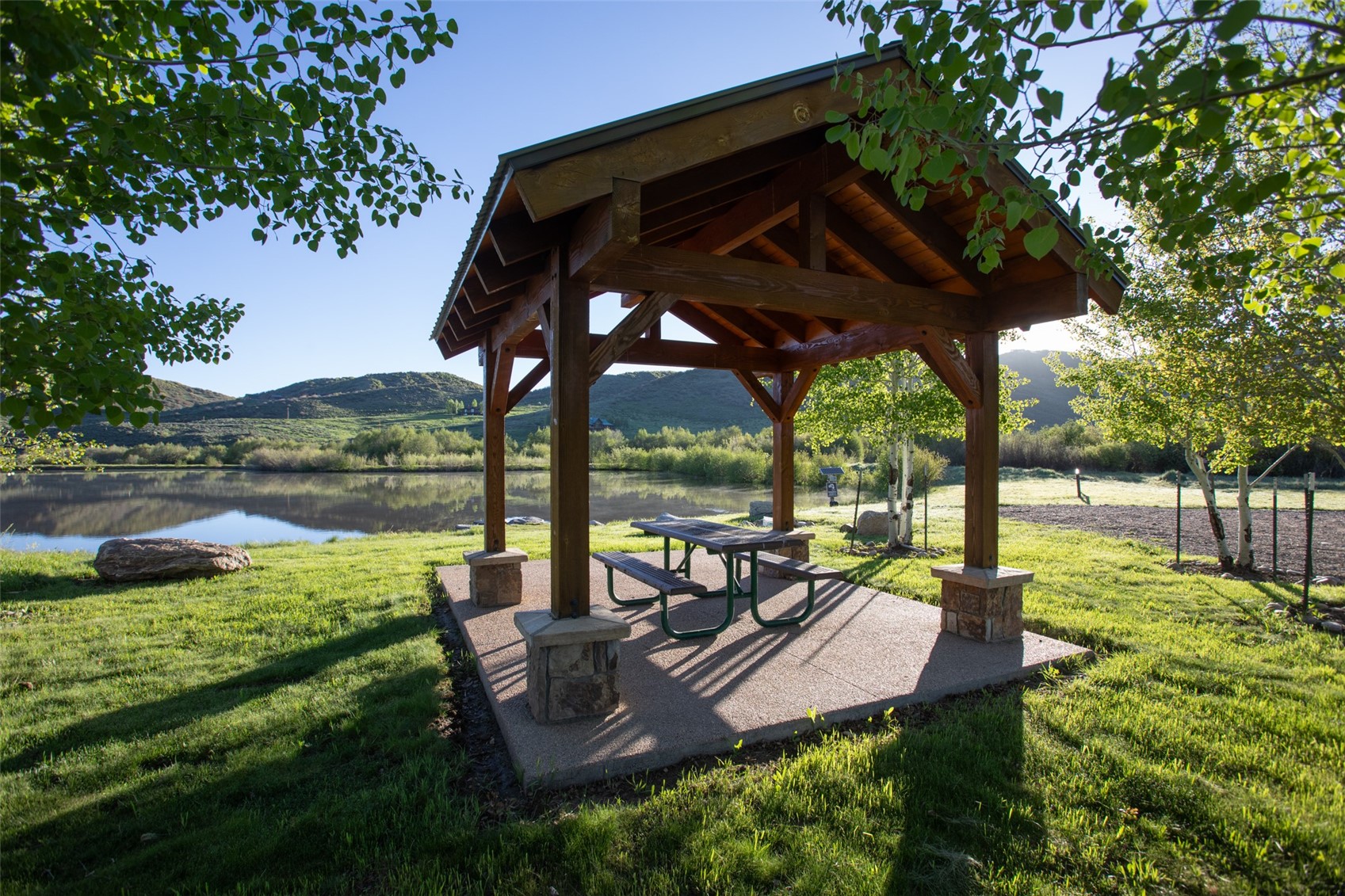 25210 Rainbow Ridge
