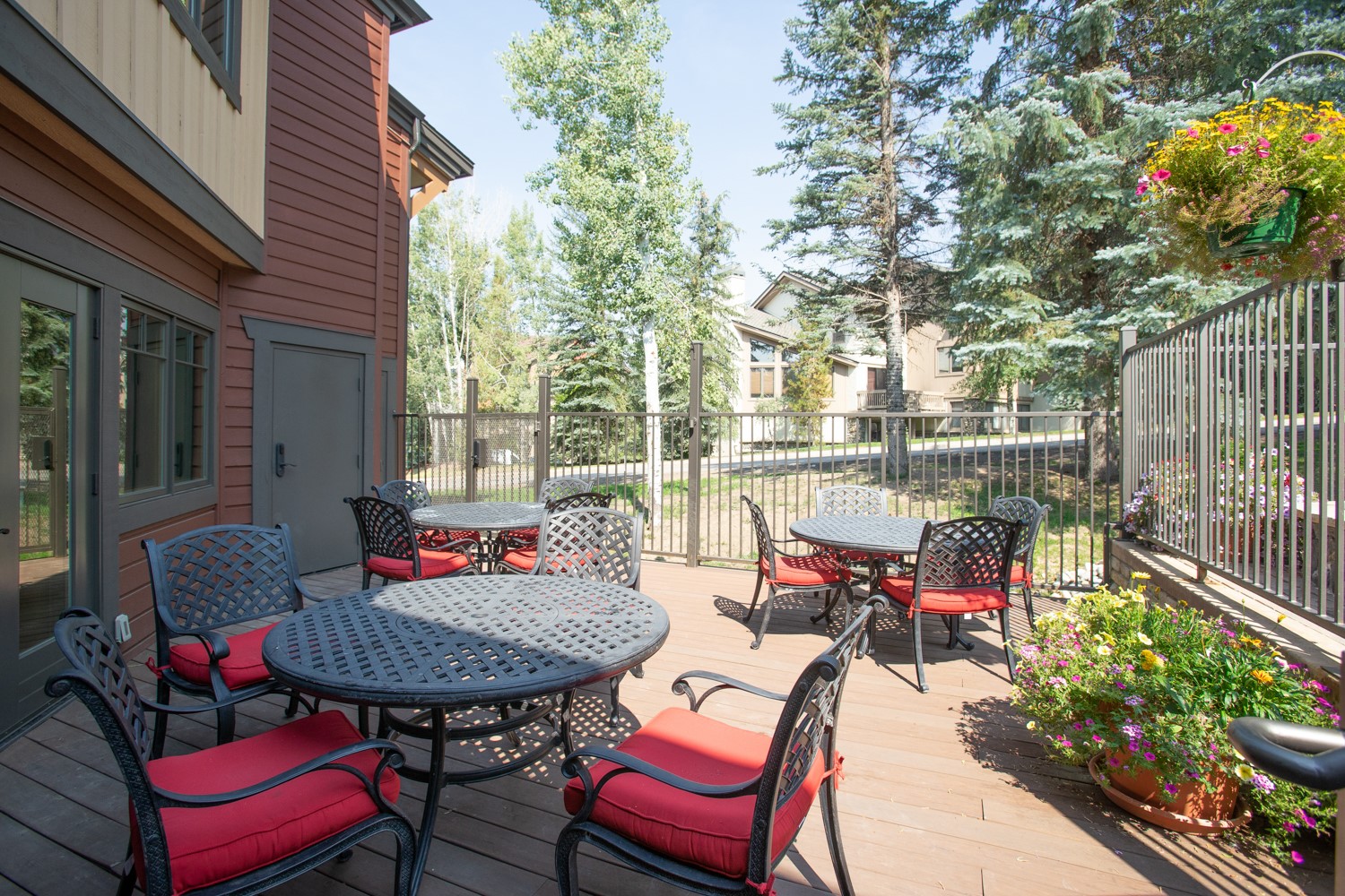 2305 Apres Ski WAY 222