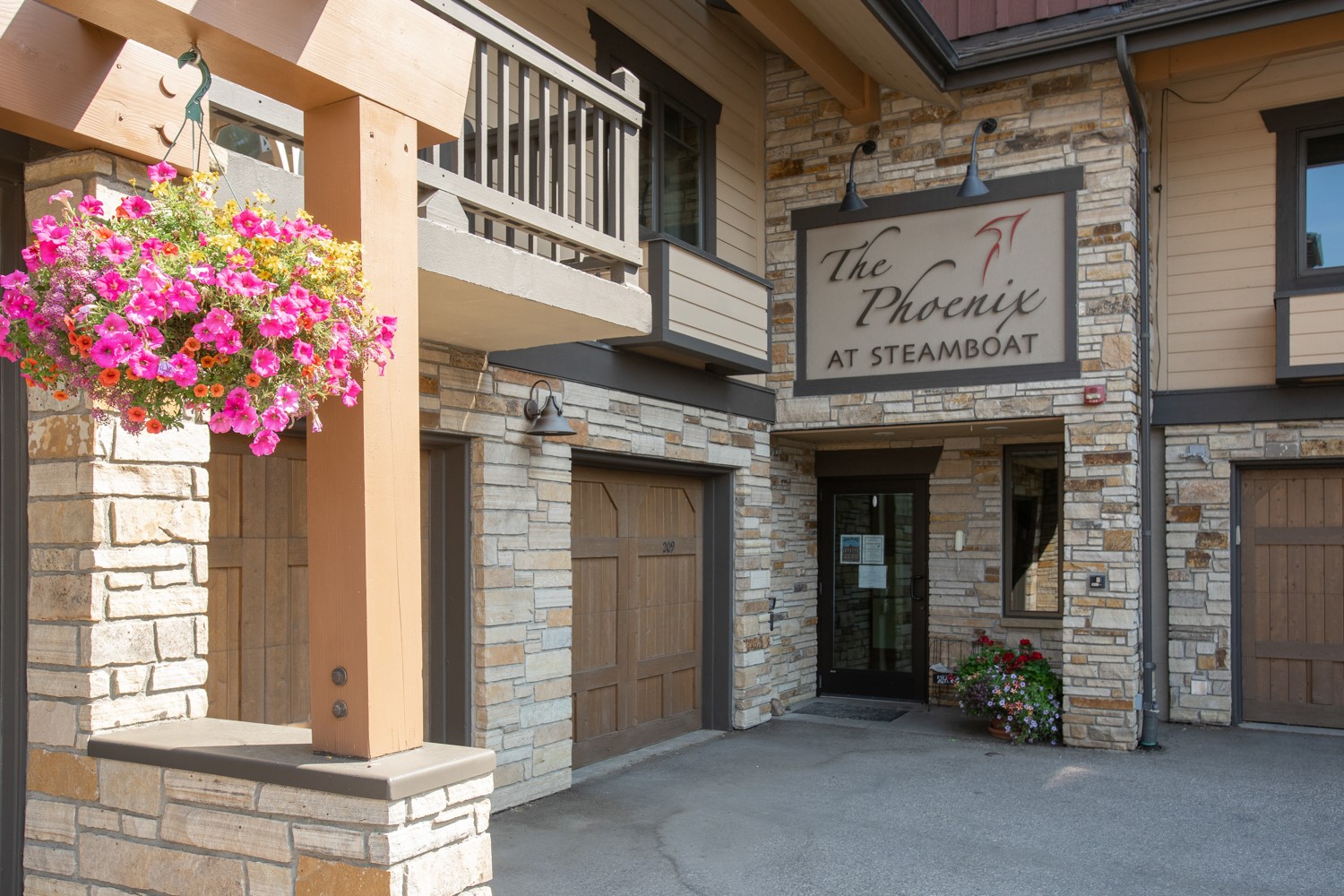 2305 Apres Ski WAY 222