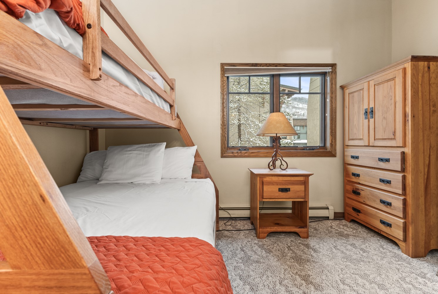 2305 Apres Ski WAY 222