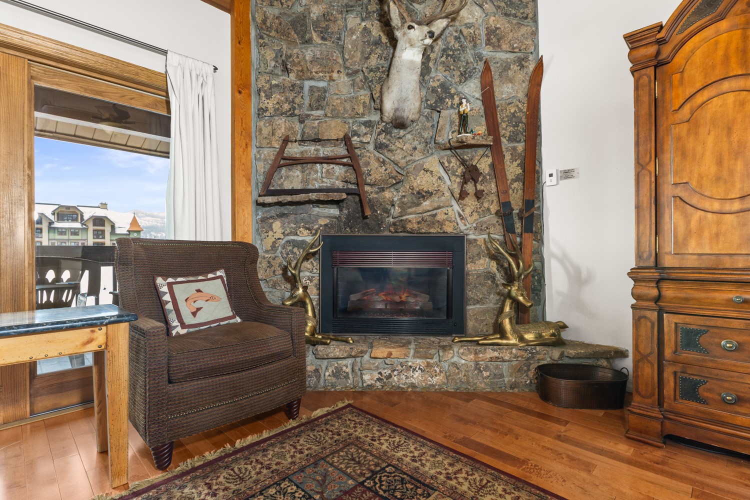 2305 Apres Ski WAY 222