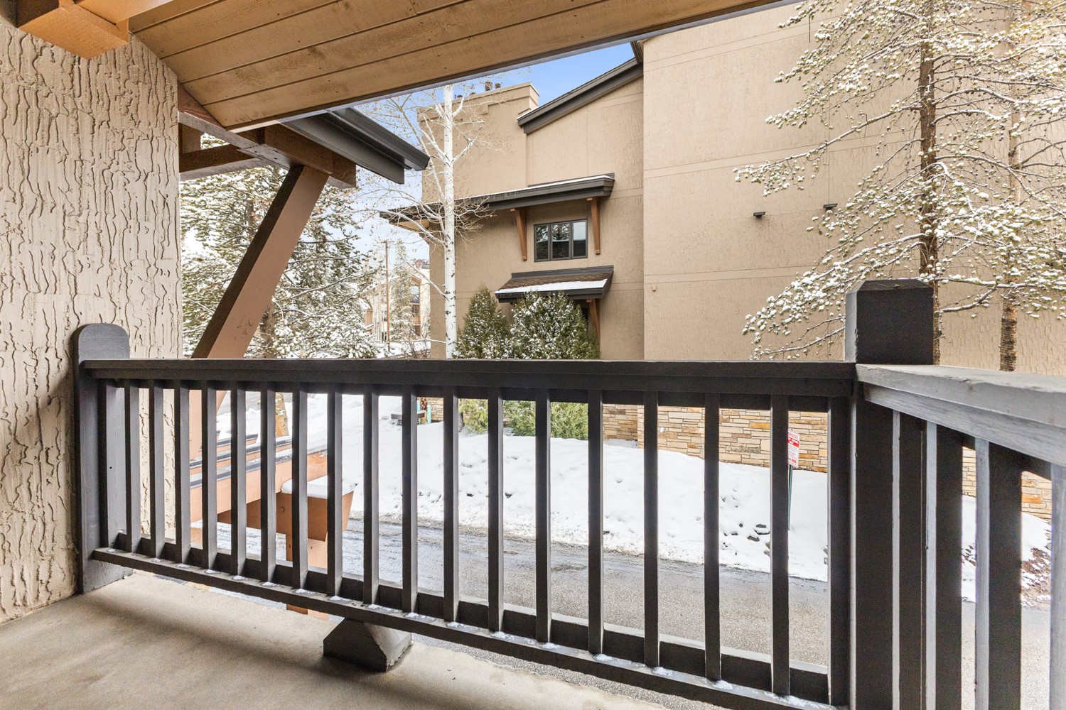 2305 Apres Ski WAY 222