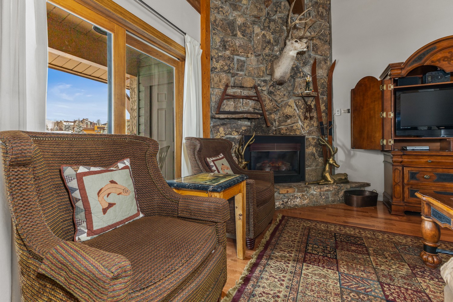 2305 Apres Ski WAY 222