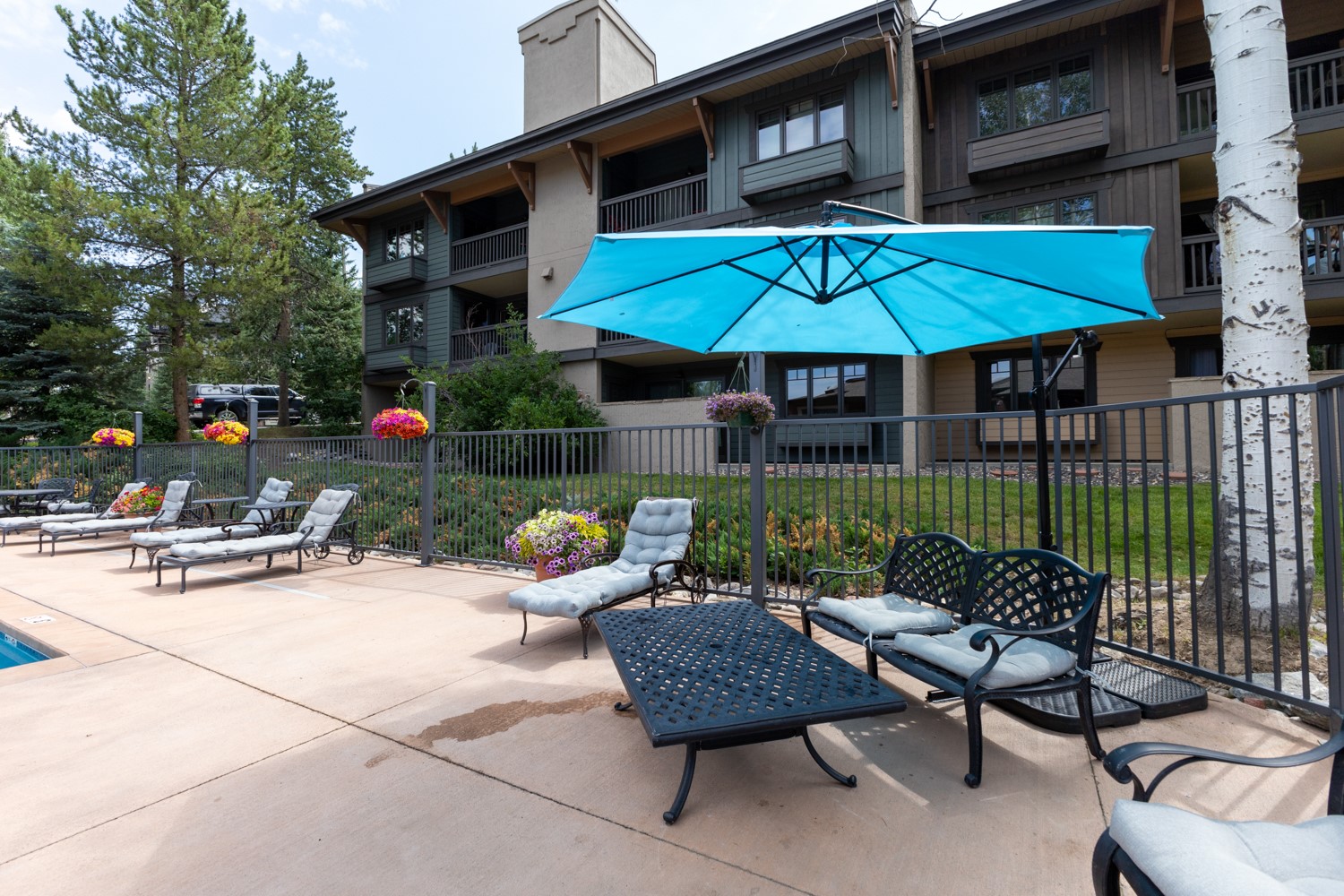 2305 Apres Ski WAY 222