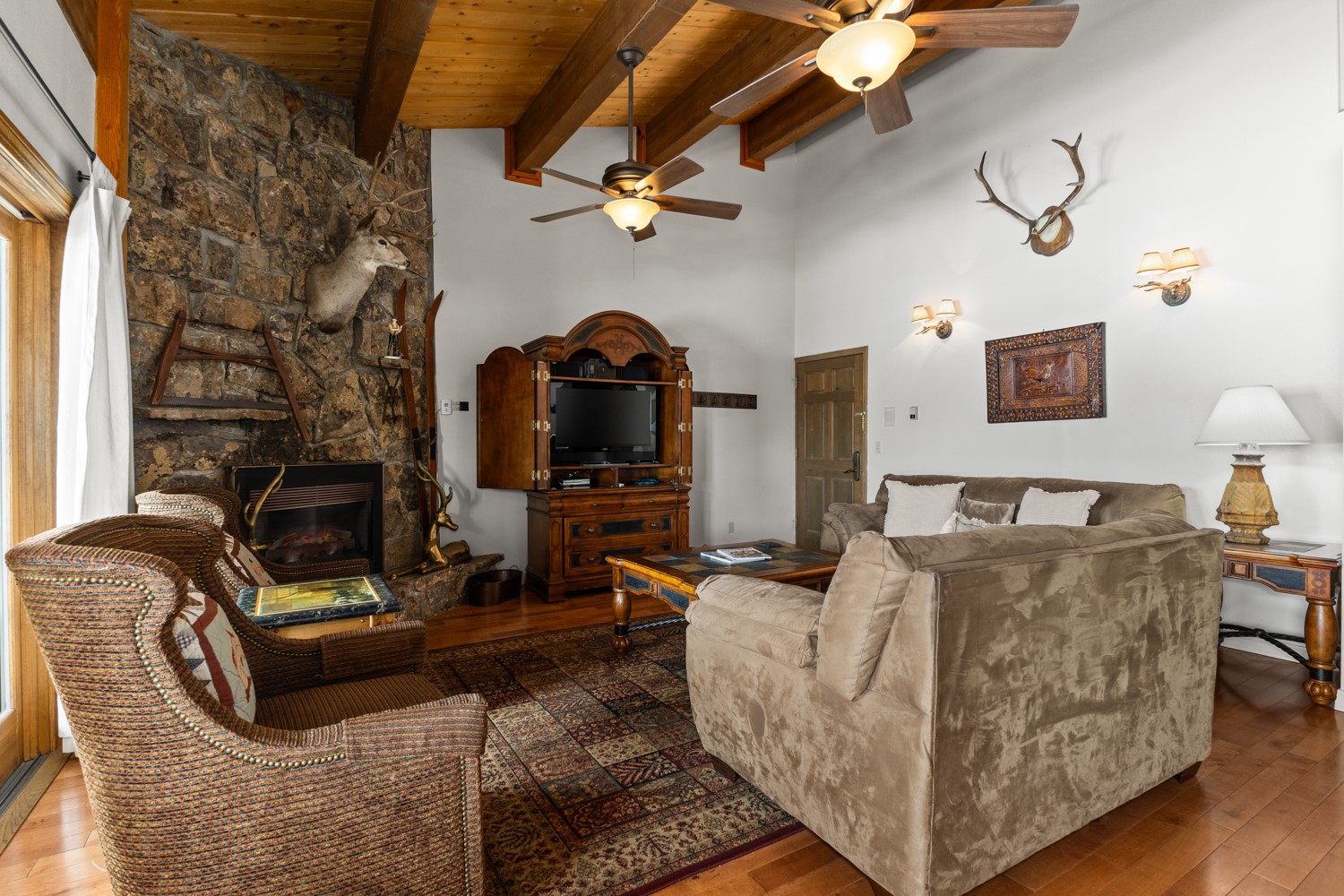 2305 Apres Ski WAY 222