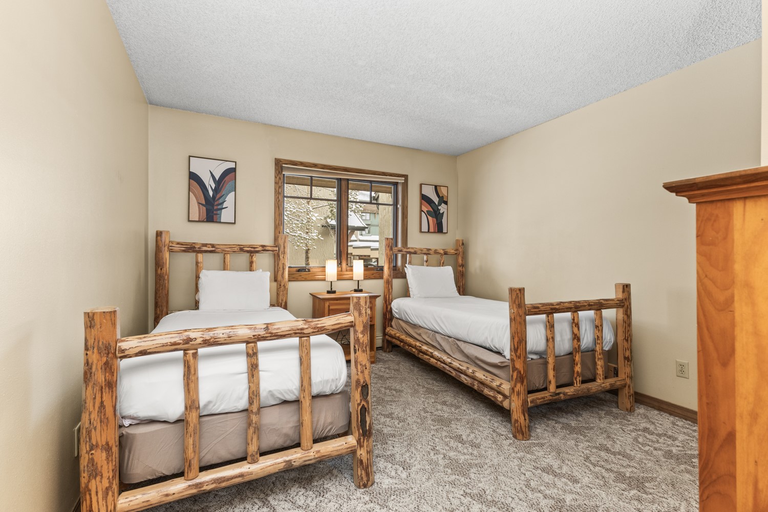 2305 Apres Ski WAY 222