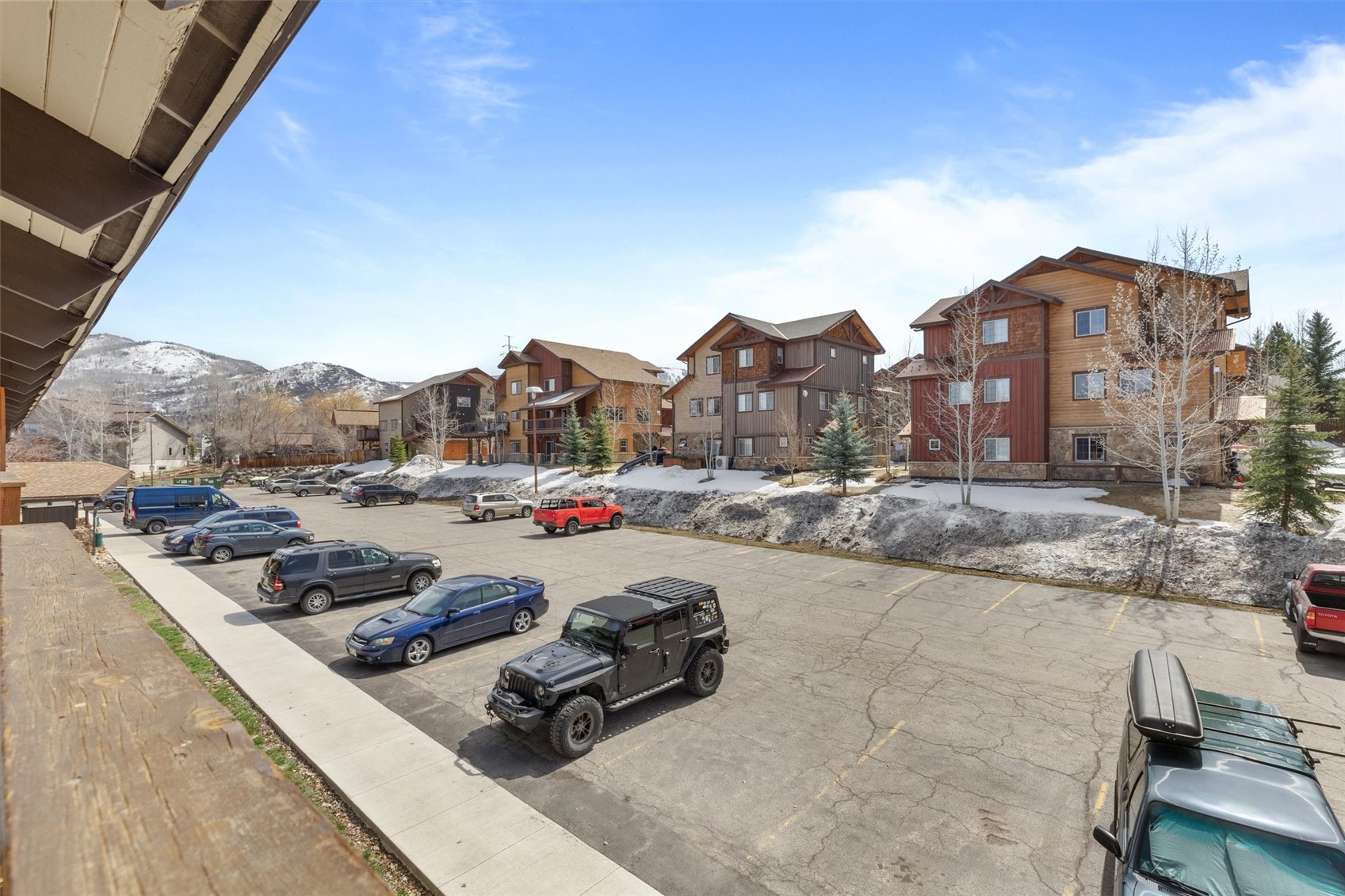 465 Tamarack DRIVE B201
