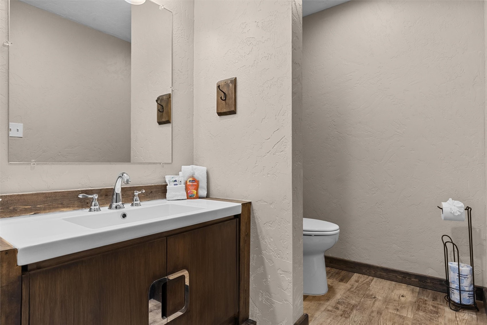 465 Tamarack DRIVE B201