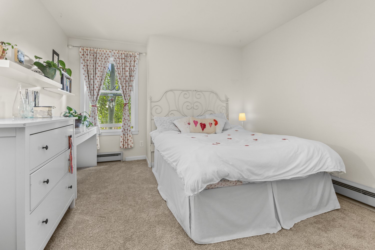 37125 William William ROAD