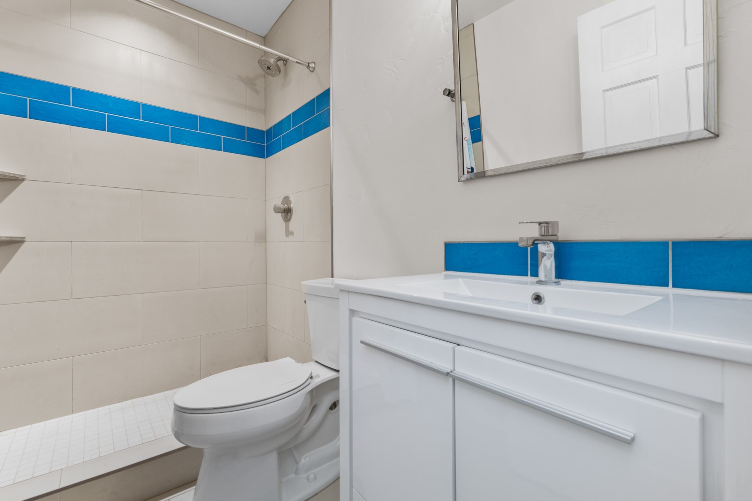 37125 William William ROAD