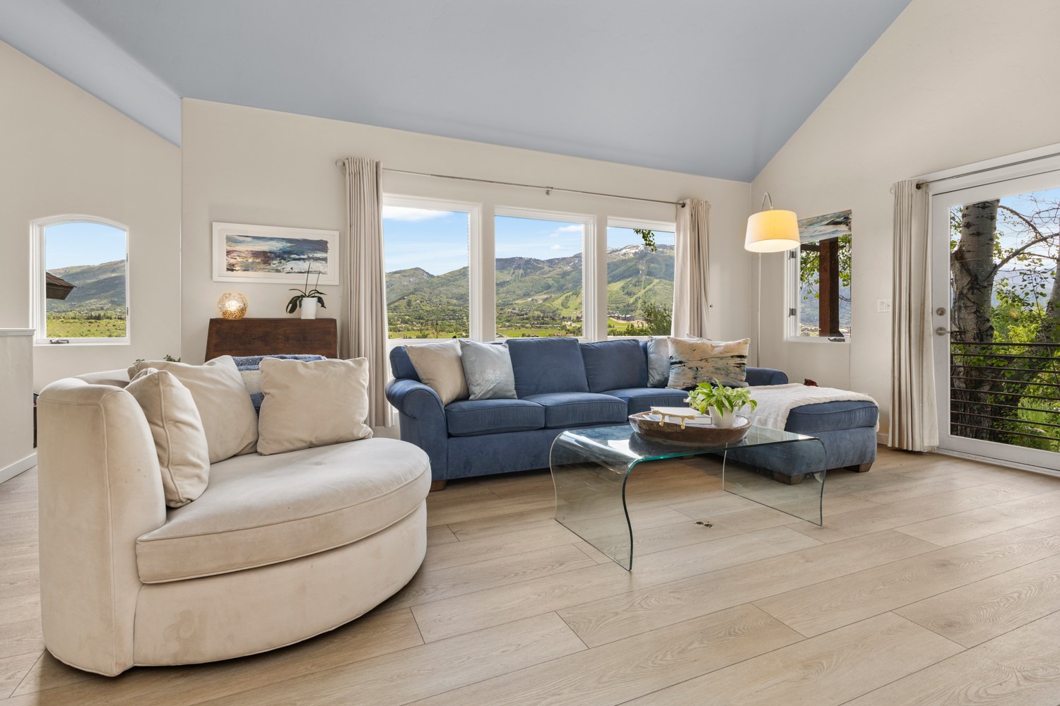 37125 William William ROAD
