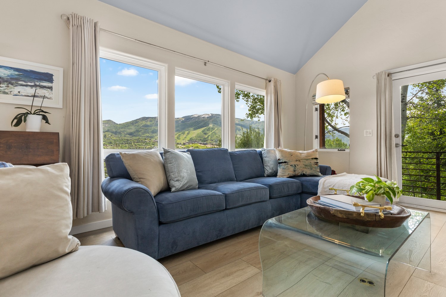 37125 William William ROAD